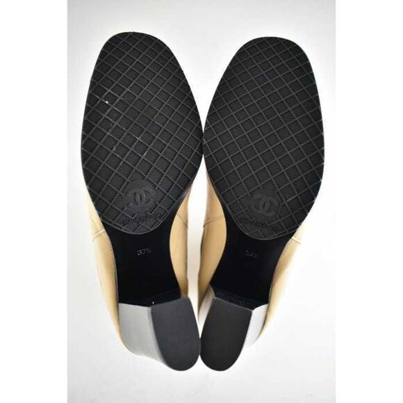 Chanel 19C Beige Leather Black CC Logo Cap Ankle Short Chelsea Pull On Boot 37.5 - Picture 9 of 9
